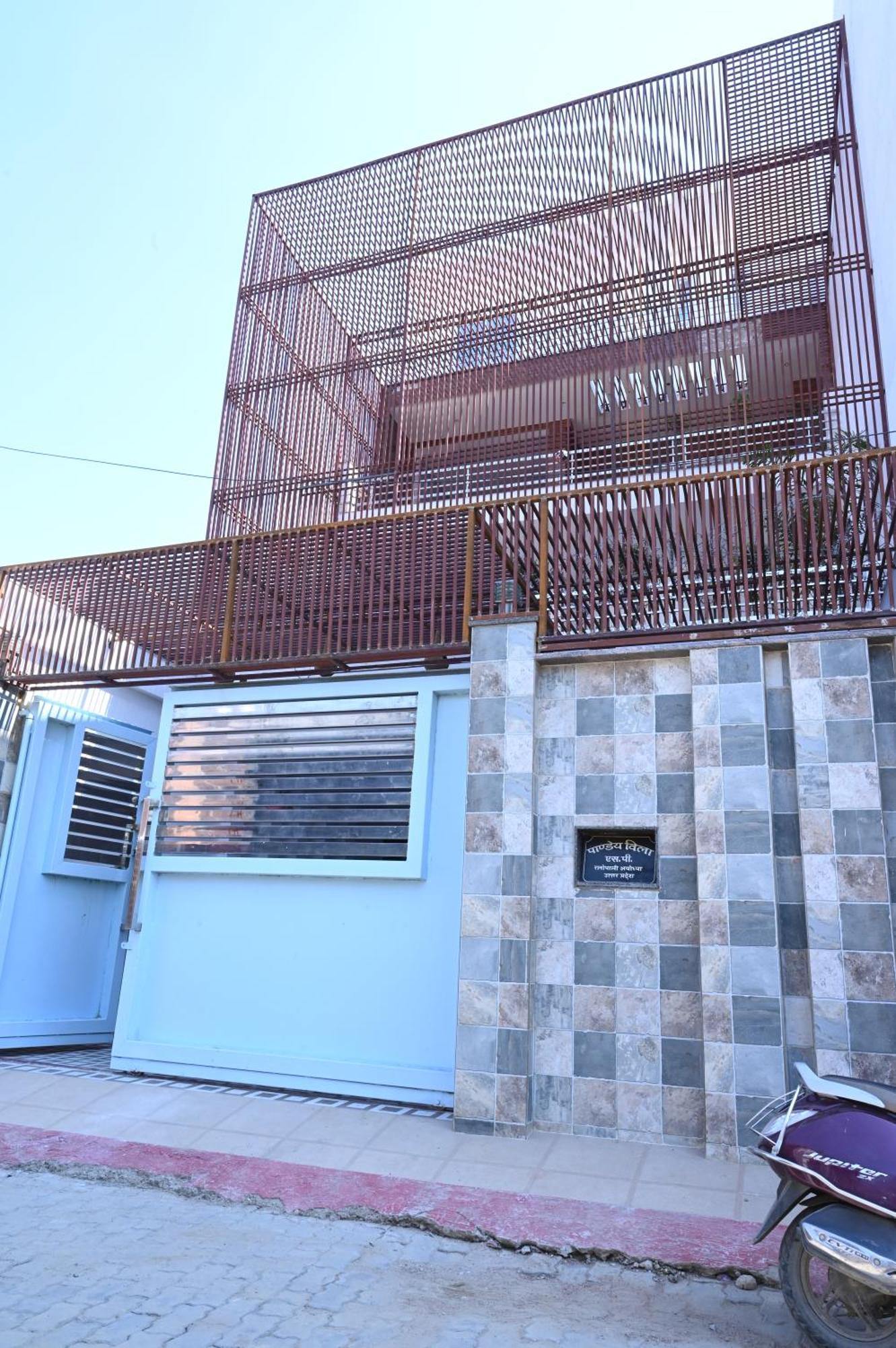 Hotel Ayodhya Paying Guest Exterior photo